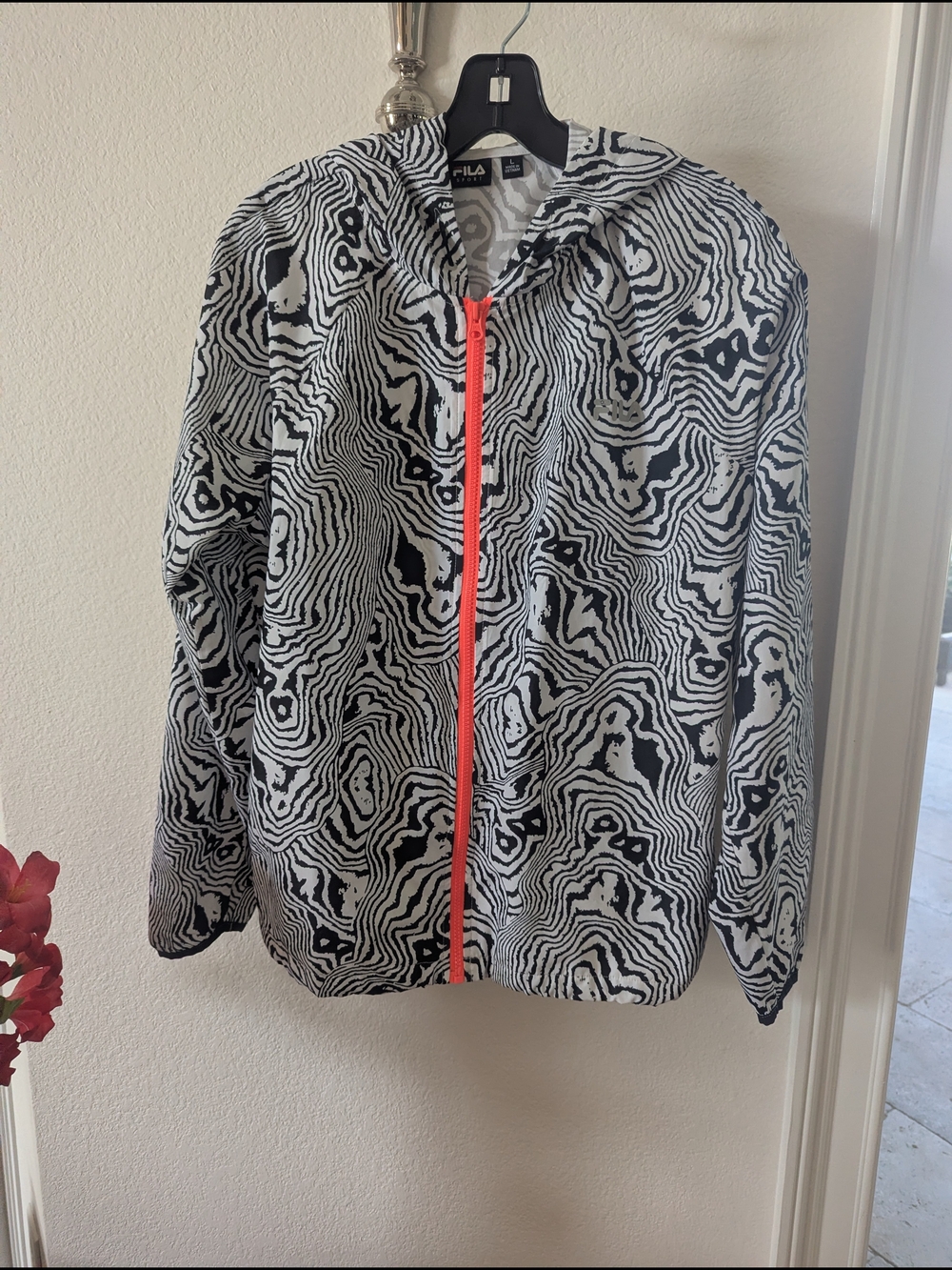 Fila Black & White Swirl Animal Print Nylon Hooded Jacket W Neon Pink Zip  Wind